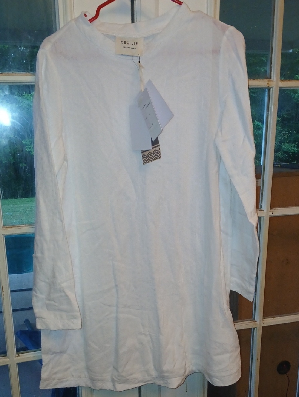 Cecilie White Long-Sleeve